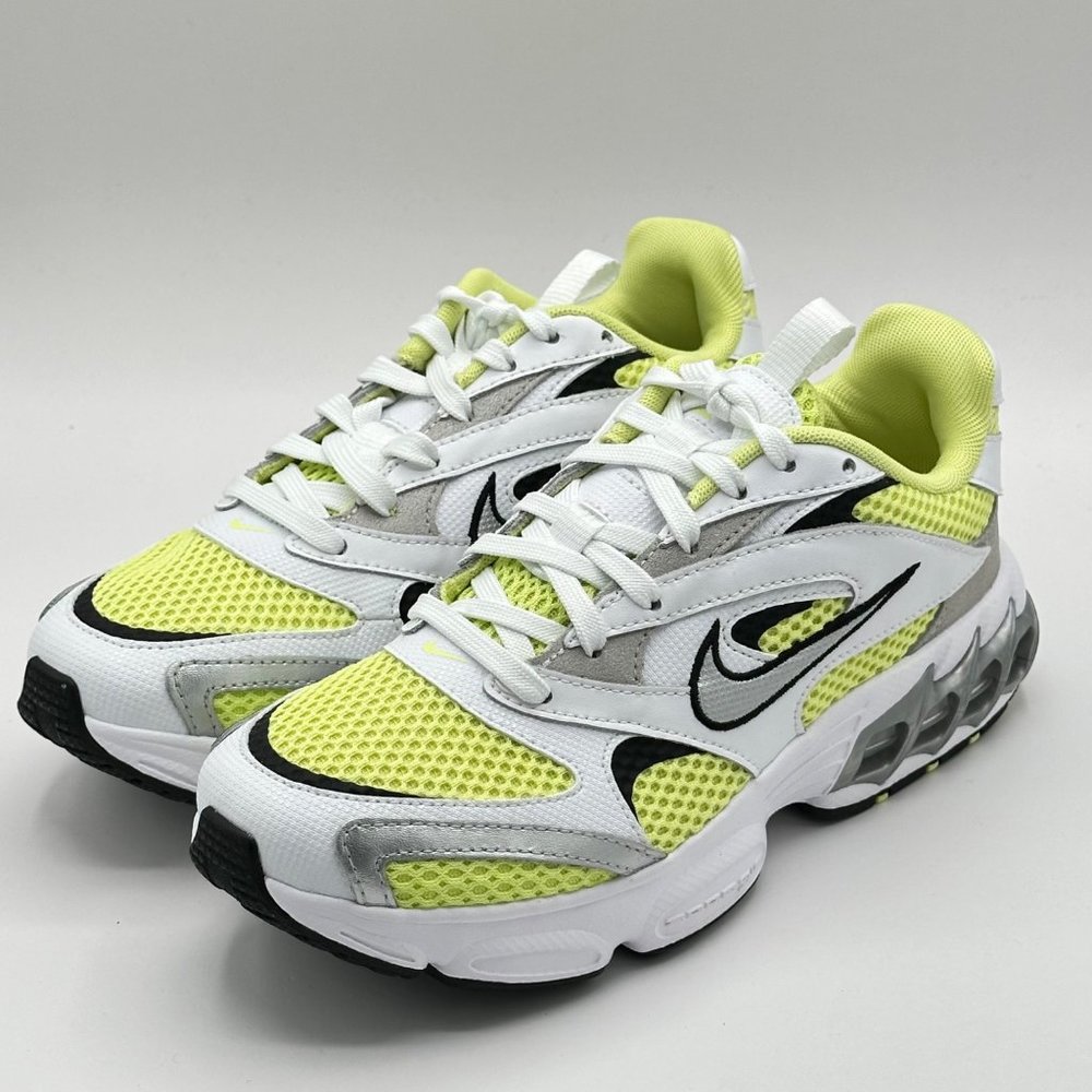 Women's Nike Zoom Air Fire White Light Lemon Twist CW3876-102 Sz 6.5 - Picture 2 of 11